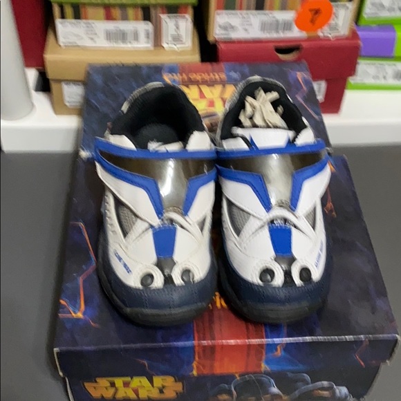 captain rex shoes